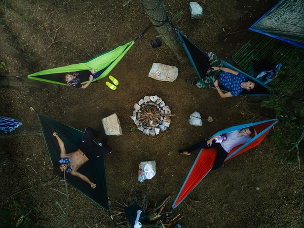 Comment organiser une randonnée-camping pour découvrir la faune sauvage?